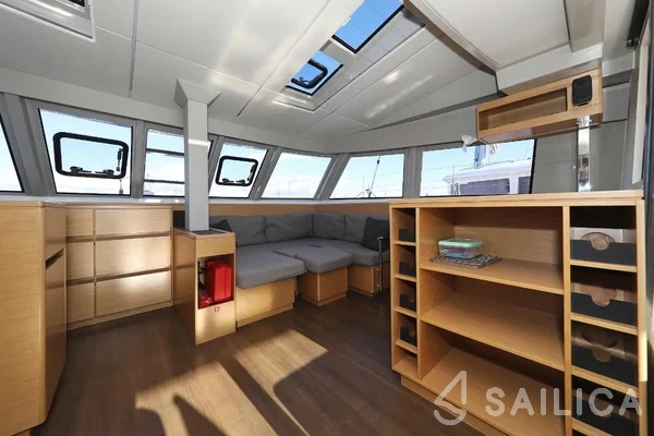 Nautitech 46 Fly - Yacht Charter Sailica