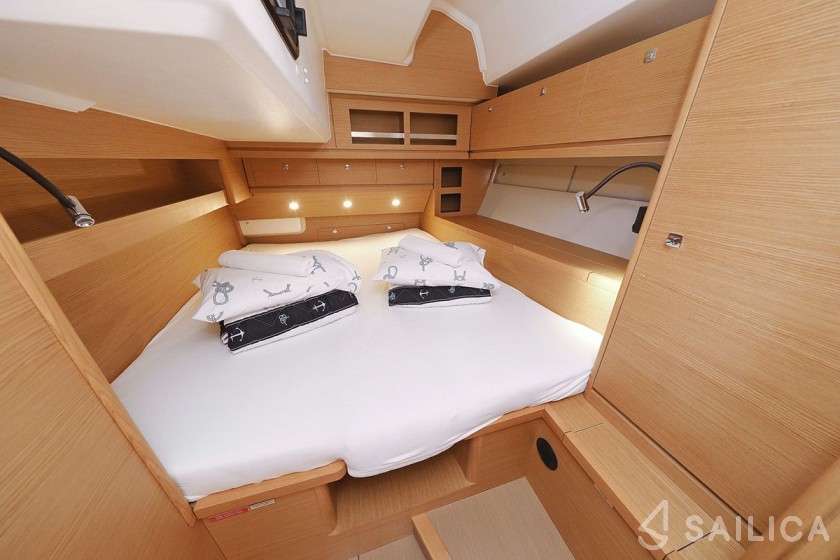 Dufour 56 Exclusive - Yacht Charter Sailica