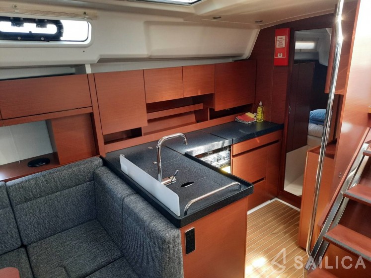 Hanse 458 - Yacht Charter Sailica