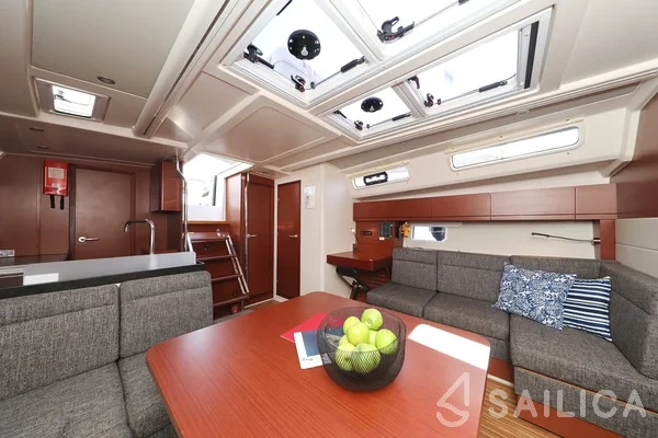 Hanse 458 - Yacht Charter Sailica