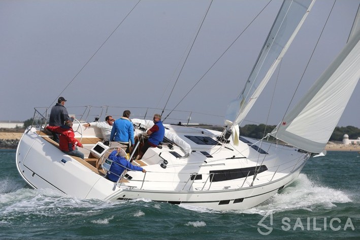 Bavaria 46 Cruiser - Yacht Charter Sailica