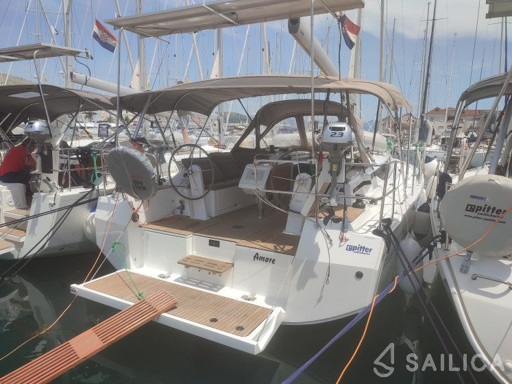 Bavaria C38 - Yacht Charter Sailica