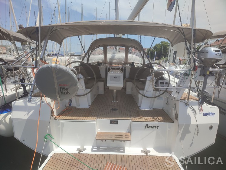 Bavaria C38 - Yacht Charter Sailica