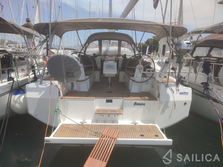 Bavaria C38 - Yacht Charter Sailica
