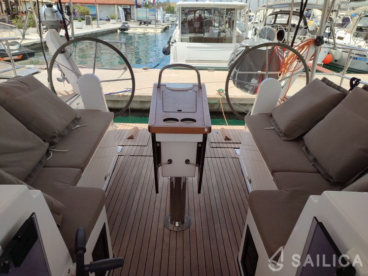 Bavaria C38 - Yacht Charter Sailica