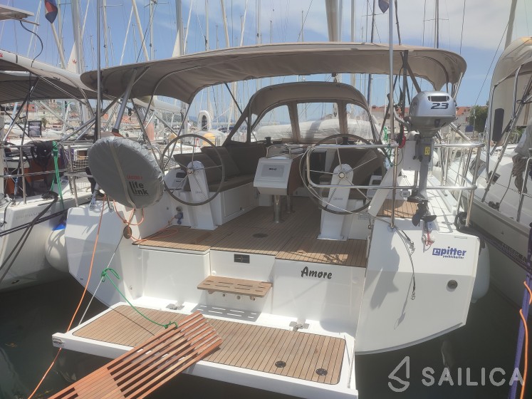 Bavaria C38 - Yacht Charter Sailica