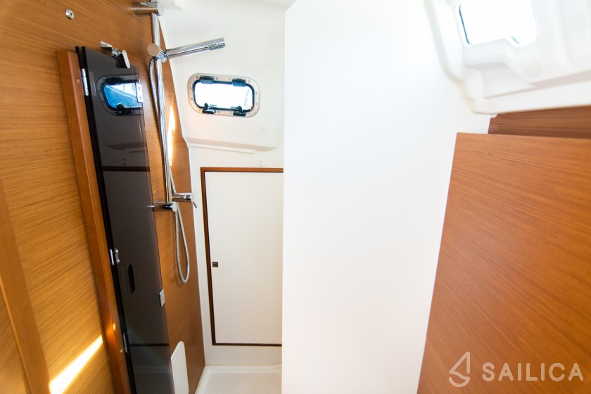 Sun Odyssey 349 - Yacht Charter Sailica