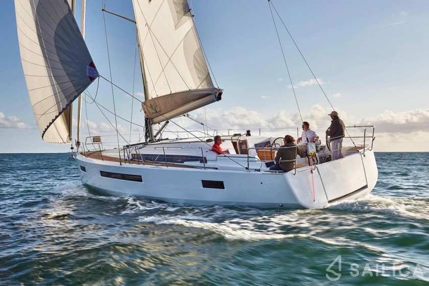Sun Odyssey 490 - Yacht Charter Sailica