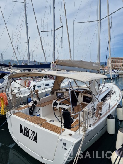 Dufour 360 GL - Yacht Charter Sailica
