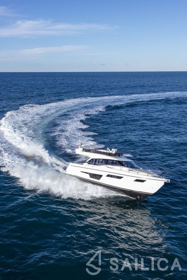 Ferretti 500 - Yacht Charter Sailica