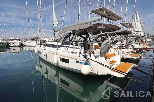 Bavaria C42 - Yacht Charter Sailica