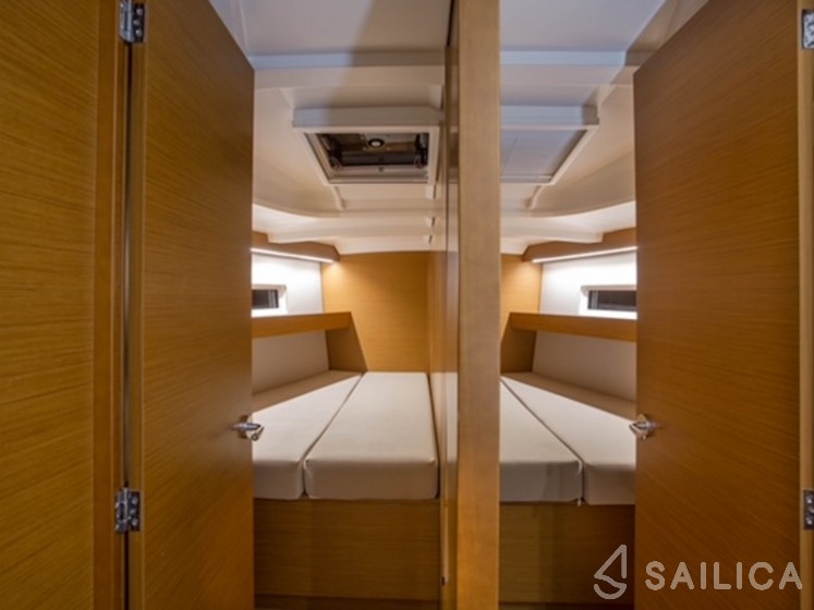 Sun Odyssey 440 - Yacht Charter Sailica