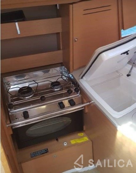 Dufour 310 GL - Yacht Charter Sailica