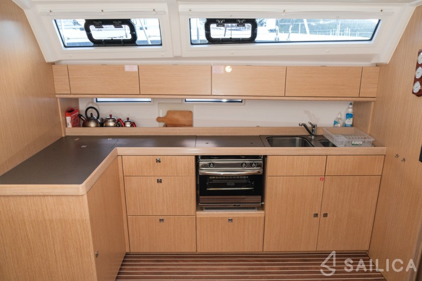 Bavaria 46 Cruiser - Yacht Charter Sailica