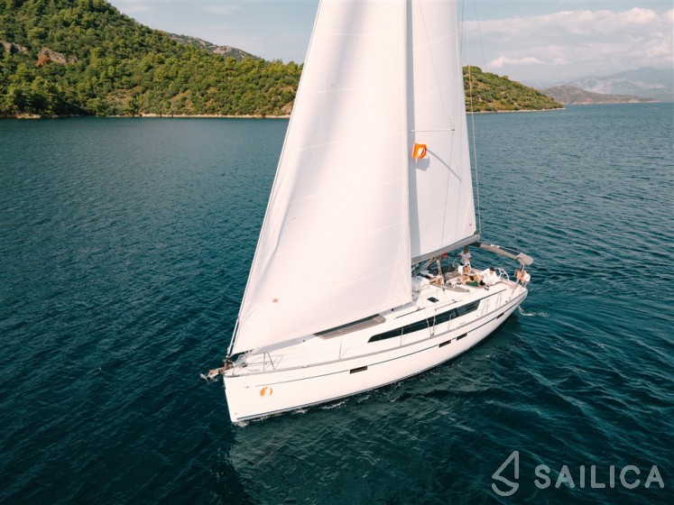 Bavaria 46 Cruiser - Yacht Charter Sailica