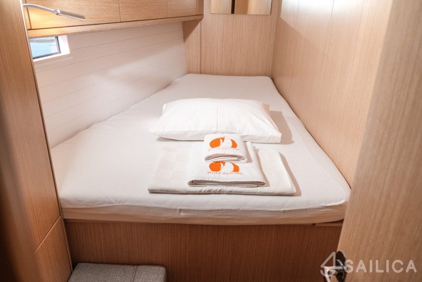 Bavaria 46 Cruiser - Yacht Charter Sailica