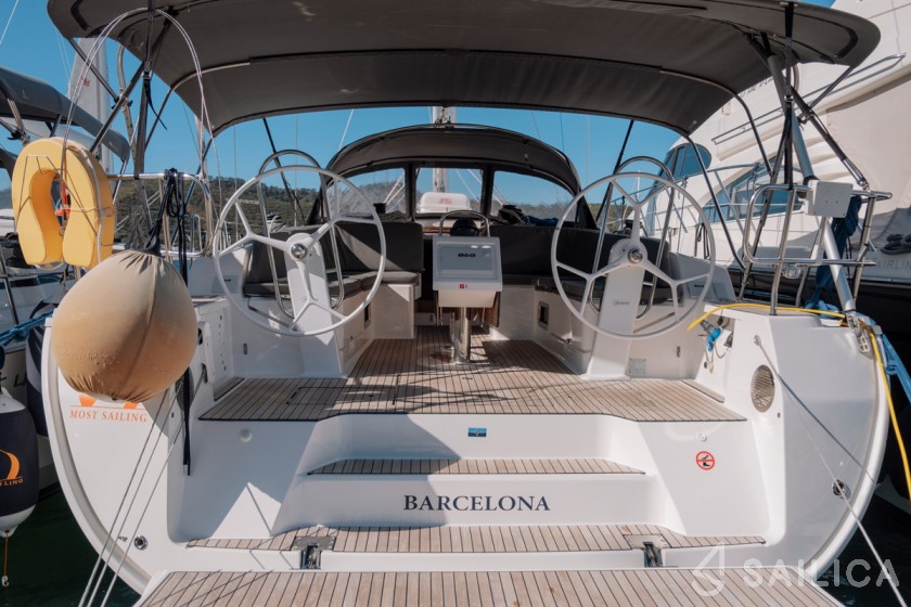 Bavaria 46 Cruiser - Yacht Charter Sailica