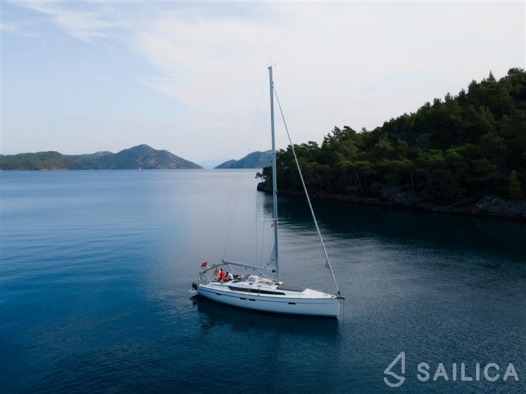 Bavaria 46 Cruiser - Yacht Charter Sailica