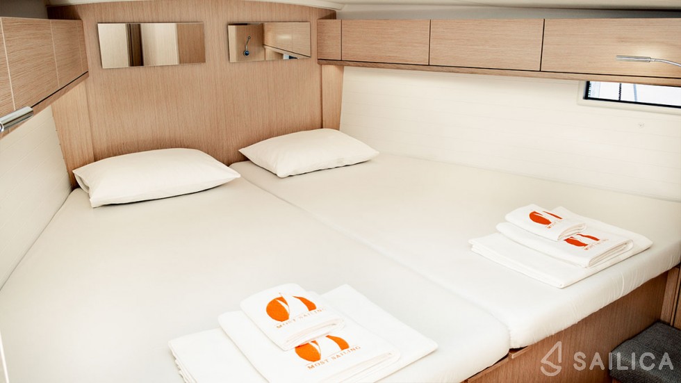 Bavaria 46 Cruiser - Yacht Charter Sailica