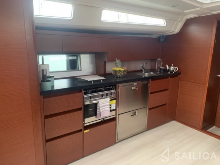 Hanse 508 - Yacht Charter Sailica