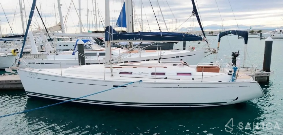 Dufour 385 GL - Yacht Charter Sailica