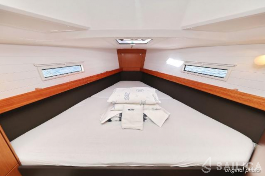 Bavaria 41 Cruiser - Yacht Charter Sailica