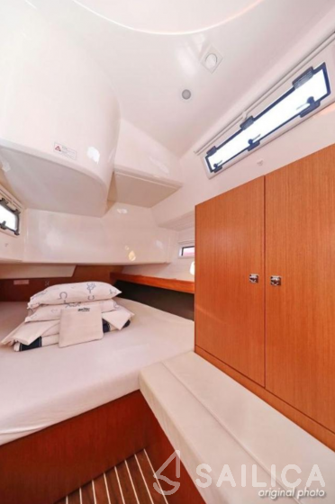 Bavaria 41 Cruiser - Yacht Charter Sailica