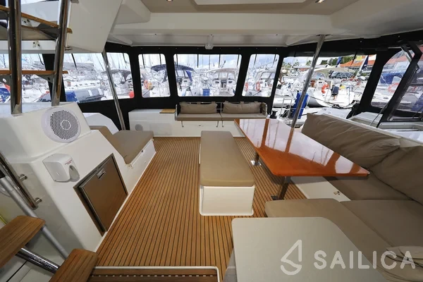 Saona 47 Quintet - Yacht Charter Sailica