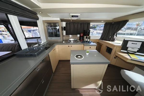 Saona 47 Quintet - Yacht Charter Sailica