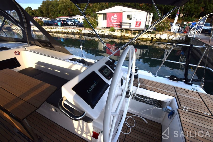 Bavaria C45 Style - Yacht Charter Sailica