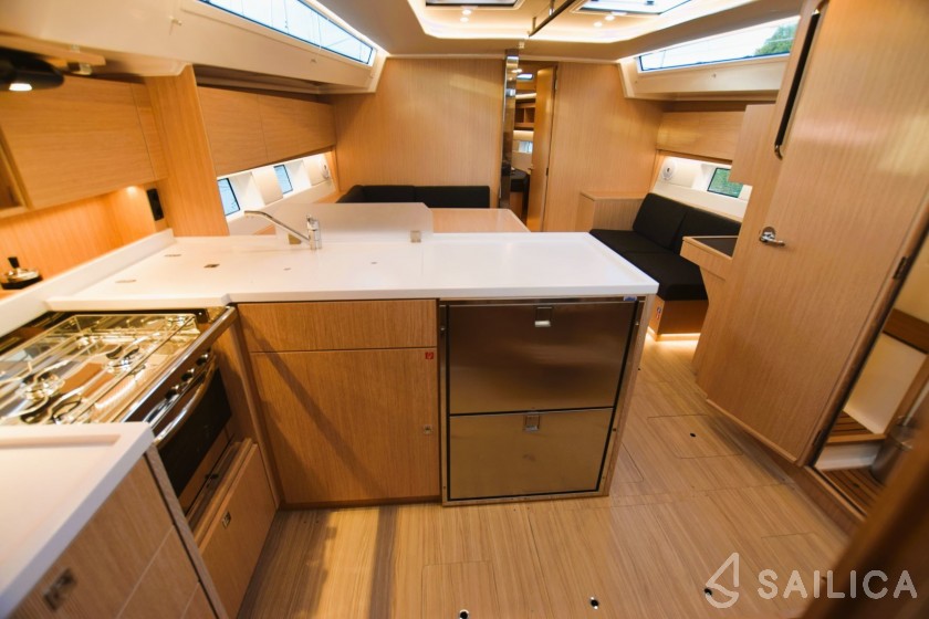 Bavaria C45 Style - Yacht Charter Sailica