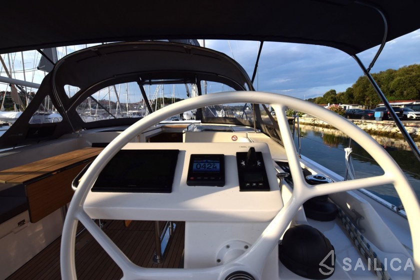 Bavaria C45 Style - Yacht Charter Sailica