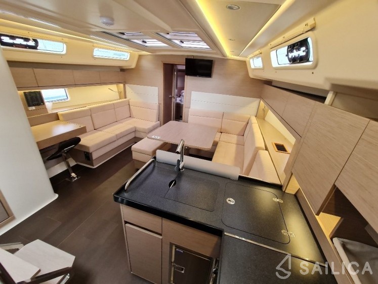 Hanse 458 - Yacht Charter Sailica
