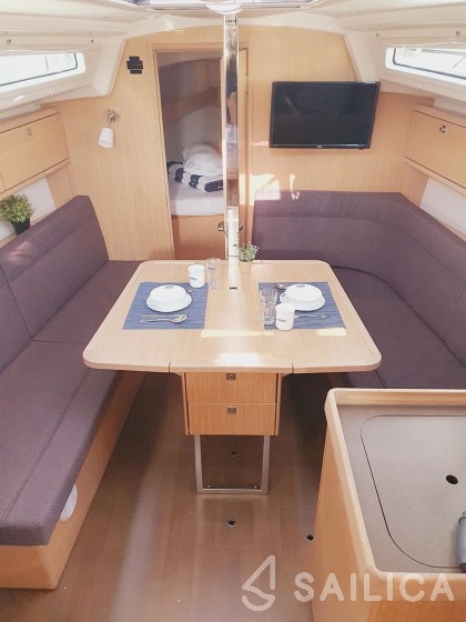 Bavaria 34 Cruiser - Yacht Charter Sailica