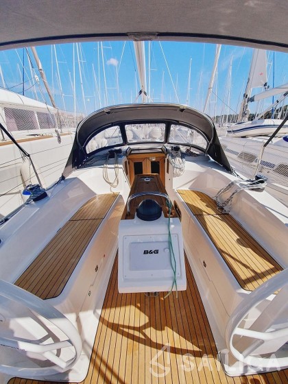 Bavaria 34 Cruiser - Yacht Charter Sailica