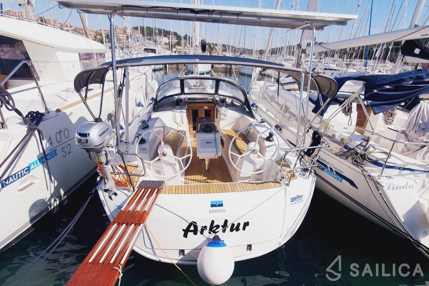 Bavaria 34 Cruiser - Yacht Charter Sailica