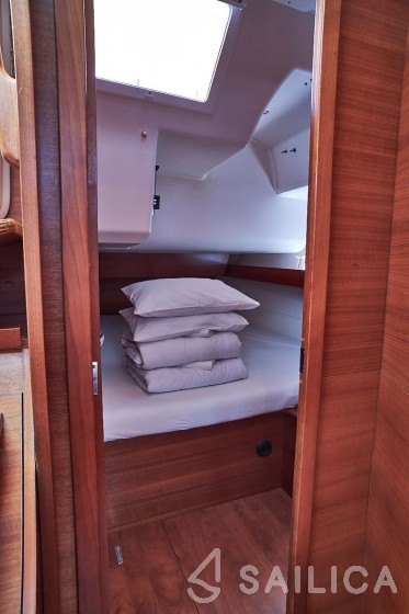 Dufour 460 GL - Yacht Charter Sailica