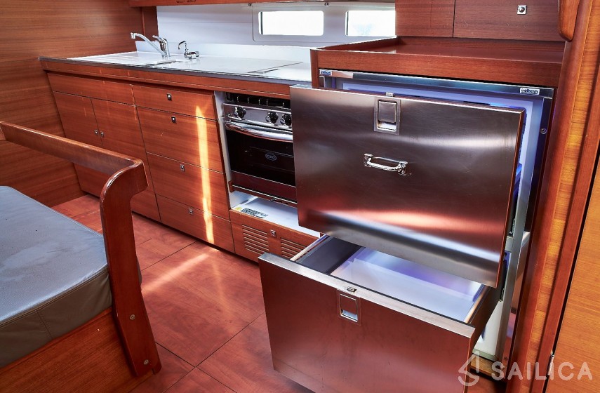 Dufour 460 GL - Yacht Charter Sailica