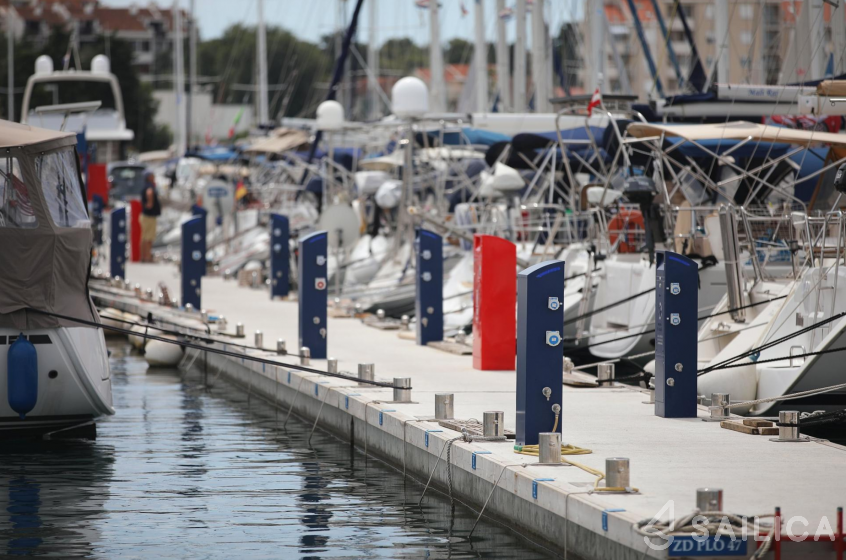 Dufour 460 GL - Yacht Charter Sailica