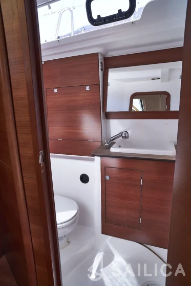 Dufour 460 GL - Yacht Charter Sailica