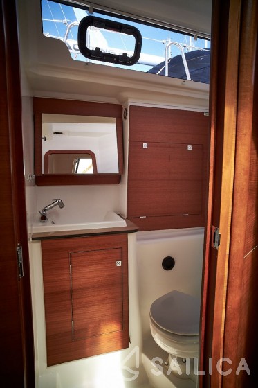 Dufour 460 GL - Yacht Charter Sailica