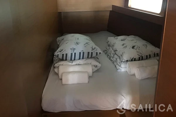 Sun Loft 47 - Yacht Charter Sailica