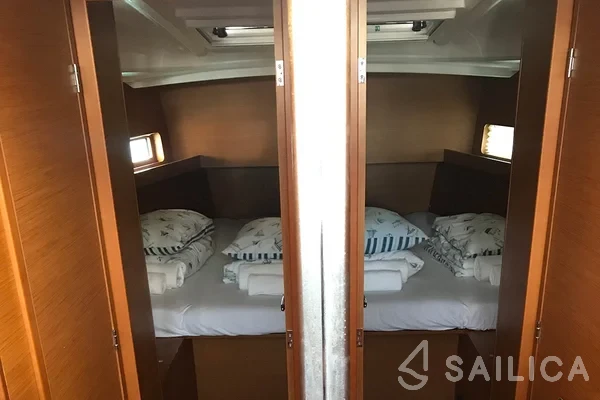 Sun Loft 47 - Yacht Charter Sailica