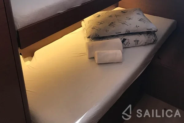 Sun Loft 47 - Yacht Charter Sailica