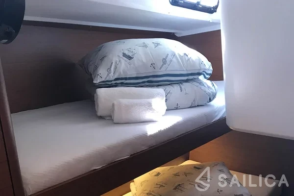 Sun Loft 47 - Yacht Charter Sailica