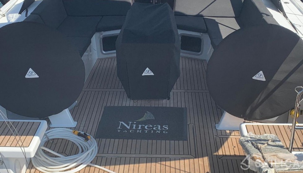 Oceanis 51.1 - Yacht Charter Sailica