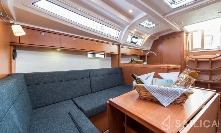 Bavaria 37 Cruiser - Yacht Charter Sailica