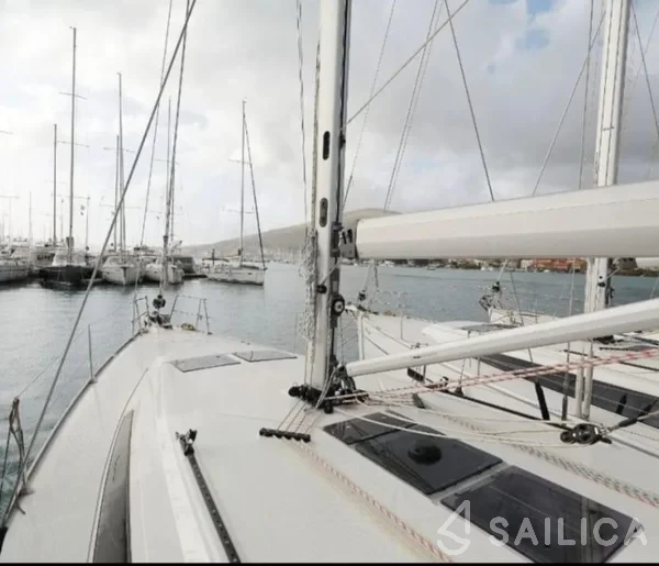 Bavaria 46 Cruiser - Yacht Charter Sailica