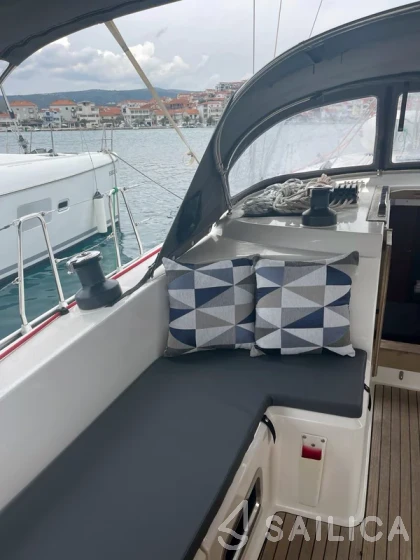 Bavaria 46 Cruiser - Yacht Charter Sailica