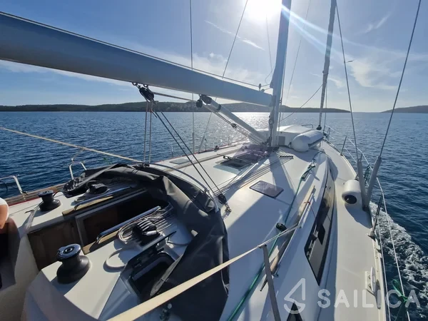 Bavaria 46 Cruiser - Yacht Charter Sailica